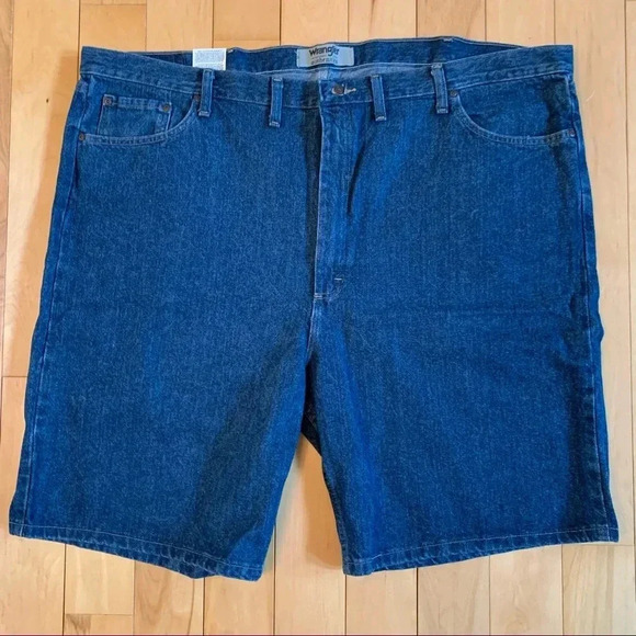 NWT Wrangler Authentics Men’s Size 50 Dark Wash Denim Shorts ZM250SW Big & Tall - Picture 1 of 7